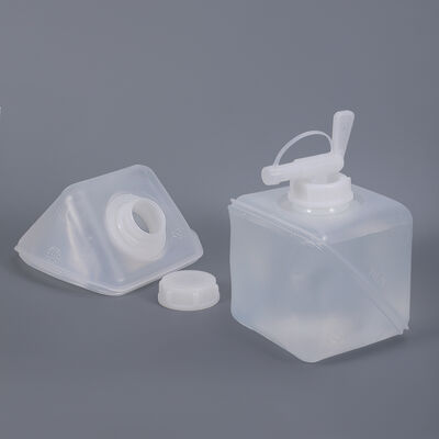 Купить Portable 1L Water Container Soft Collapsible Plastic Jerry Can Eco-Friendly Water Bucket with Faucet Lid Производство в сети