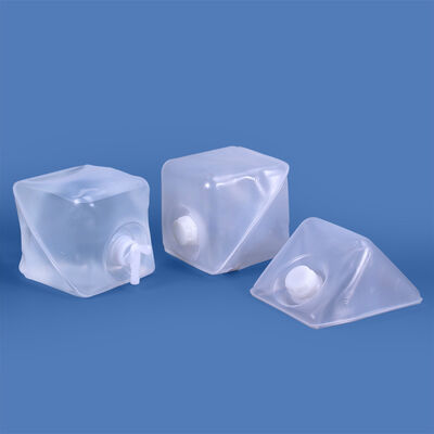 Купить Eco-Friendly 4L Water Clear Container Soft Collapsible Plastic Jerry Can with Faucet Lid Seal Lid Производство в сети